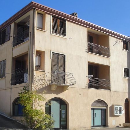 Casa Vacanze Sake Àrbatax Εξωτερικό φωτογραφία