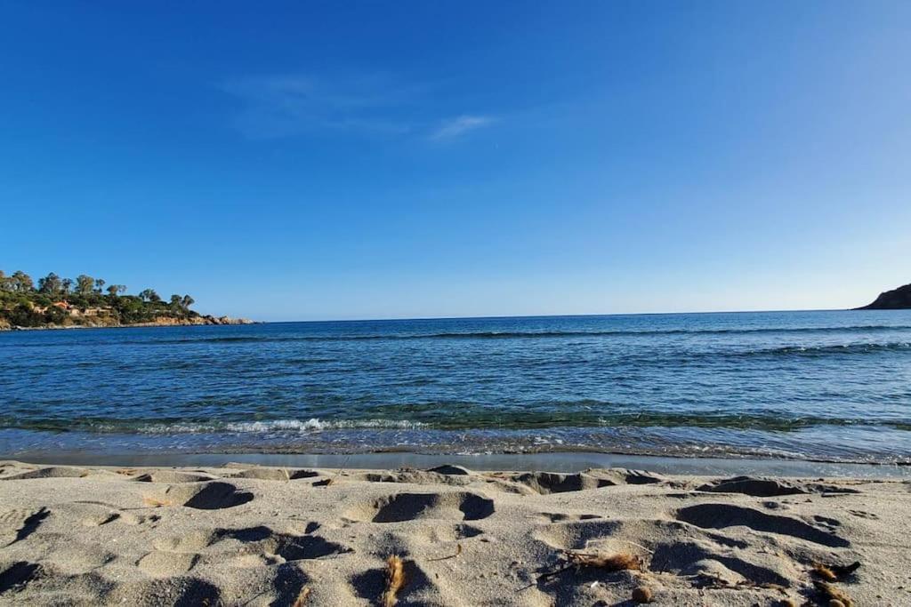 Casa Vacanze Sake Àrbatax Εξωτερικό φωτογραφία